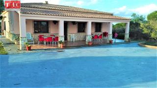 Masía en Lepe. Finca con casa