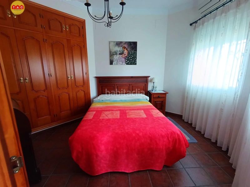 Foto 2af1f8ca-8730-4bcd-a546-9ebc94d55e90. Xalet amb aparcament piscina a Lepe