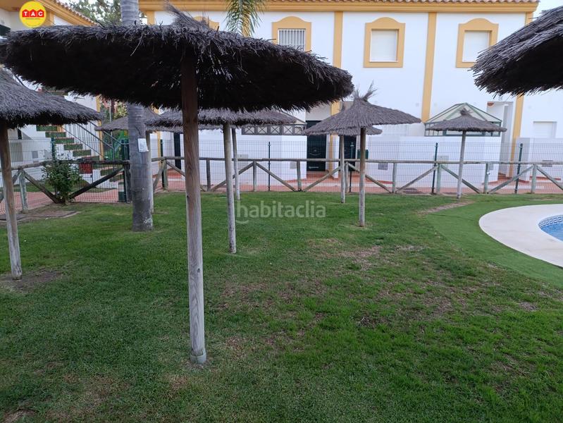 Foto 00505a2e-09c5-41bb-8576-4dca6e76693f. Casa adosada vivienda en Islantilla golf Islantilla