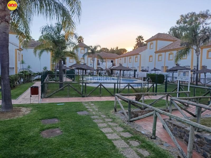 Foto a2e5c494-699f-457c-b098-cd85c122dc75. Casa adosada vivienda en Islantilla golf Islantilla