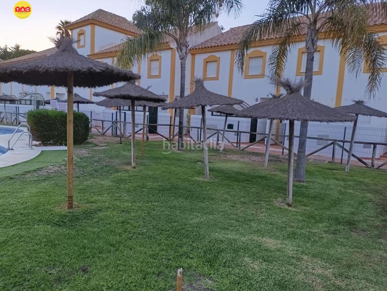 Foto fbae2b53-36bf-4492-90a1-ed9ae70e4d85. Casa adosada vivienda en Islantilla golf Islantilla