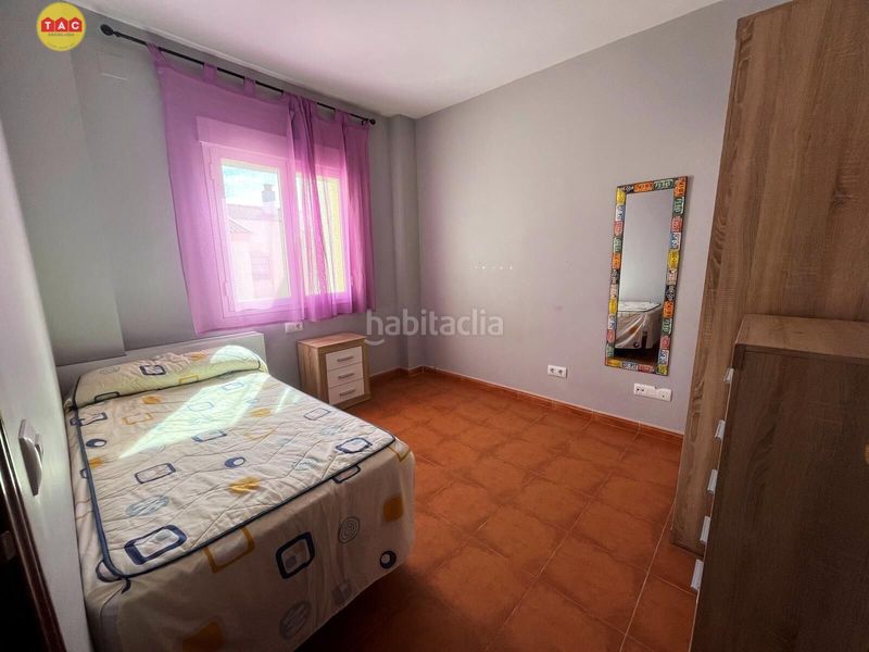 Foto 50456142-d44e-4219-914b-38b2b2198f11. Casa adossada amb aparcament a Lepe