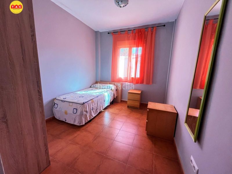 Foto ad4f4969-90ac-4399-9ea5-b8ffbf60cbc9. Casa adossada amb aparcament a Lepe