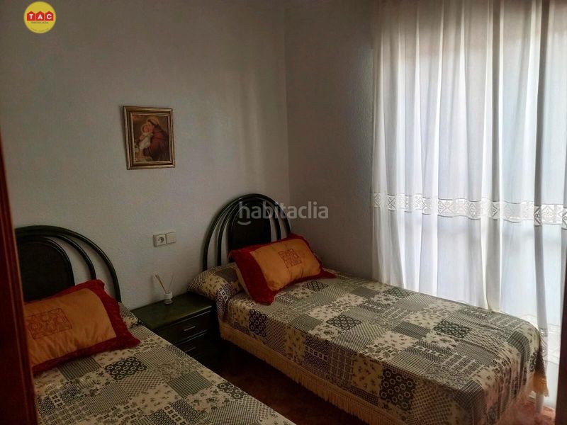 Foto 923c68be-e3da-41d9-b844-84403eedb33f. Casa adossada amb aparcament piscina a La Antilla