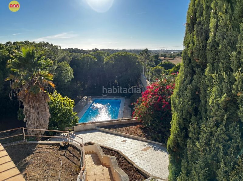Foto 4f8662d1-79d2-4e67-9ba6-fc7c9d998861. Chalet  en pinares en Lepe