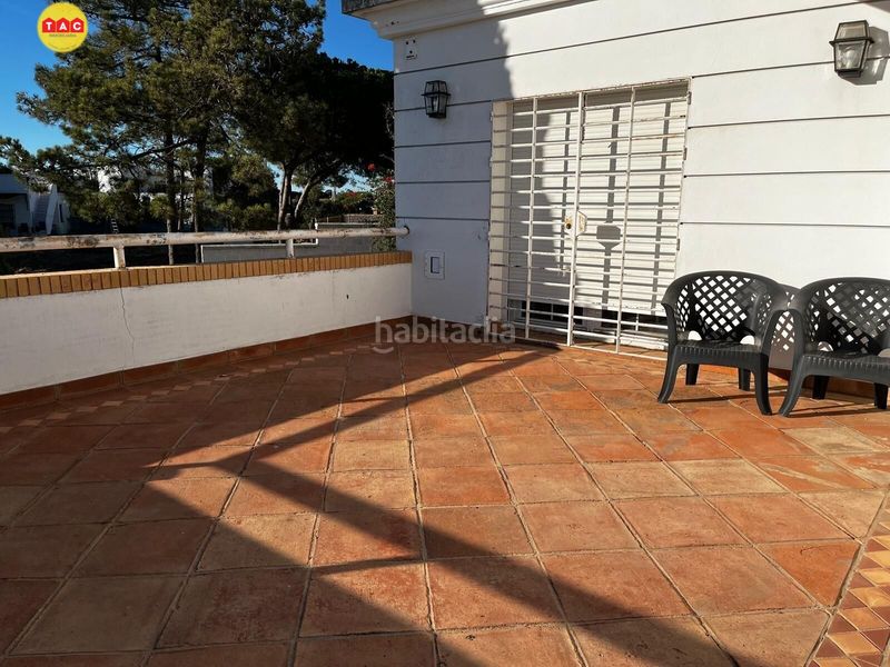Foto 6d00c4a0-03b7-490b-a21f-00ccd539a588. Chalet  en pinares en Lepe