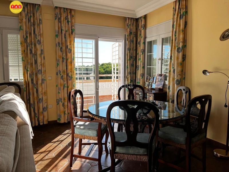 Foto 910a807d-a2c0-4195-93b5-f9d44ddf5111. Chalet  en pinares en Lepe