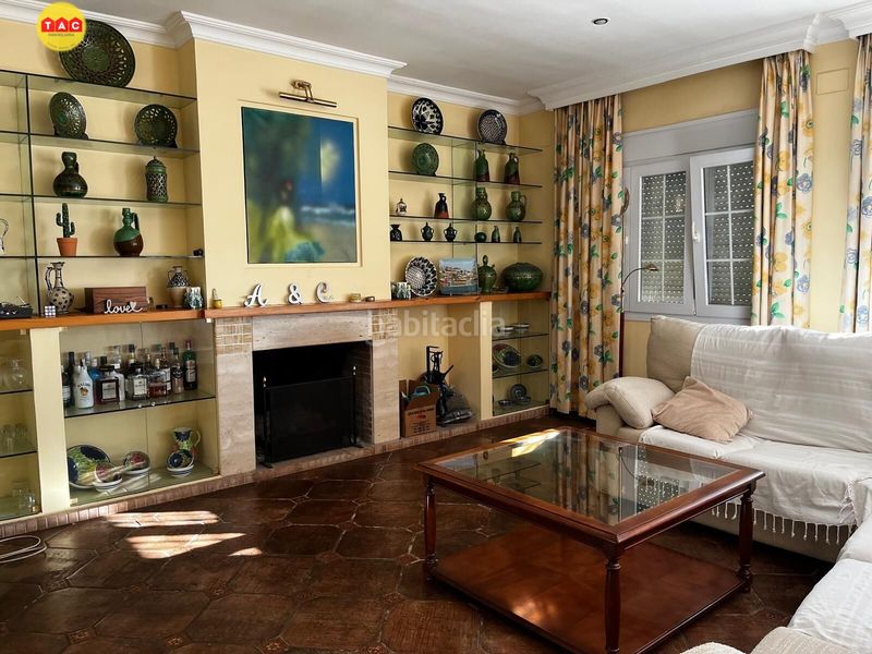 Foto dad2e43b-3152-461e-850c-d6a53c36eb78. Chalet  en pinares en Lepe