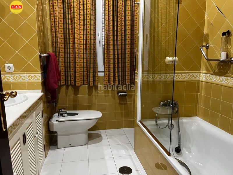 Foto e157bc9c-2a17-4b79-a90d-9f15a1e921de. Chalet  en pinares en Lepe