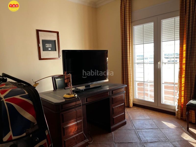 Foto e63189f4-a56f-4190-aa14-177f19935cb7. Chalet  en pinares en Lepe