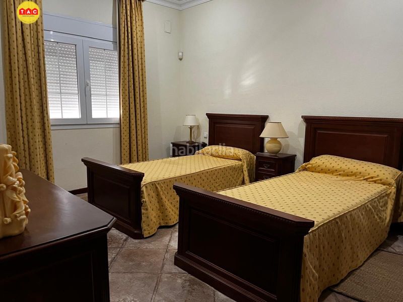 Foto fc0d3d02-4dc5-4922-91c1-5ab308470325. Chalet  en pinares en Lepe