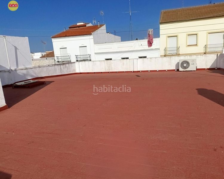 Foto f5ae3f90-8ac4-4622-94a0-b2f82c2085a4. Edifici a Lepe
