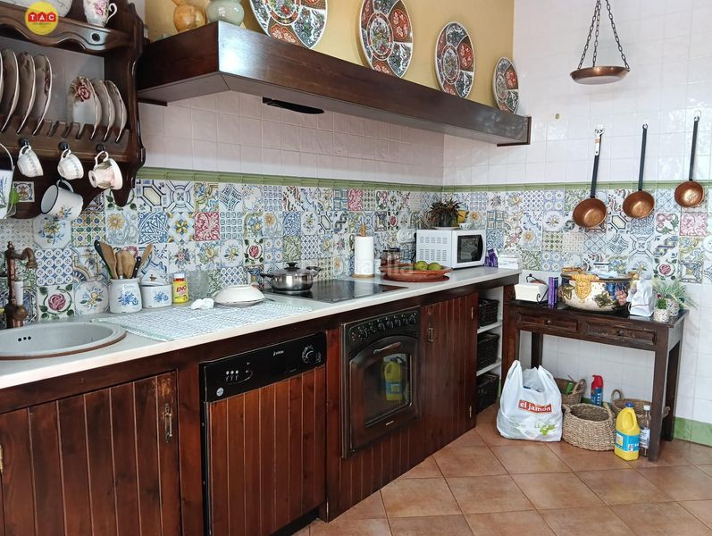 Foto c3e472ba-f69f-4eed-b385-8ceb7dc776e3. Casa a Lepe