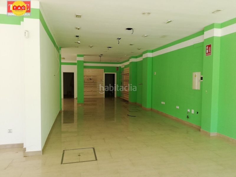 Foto 133094b3-1839-4849-b156-2d8541109aff. Lloguer local comercial a Lepe