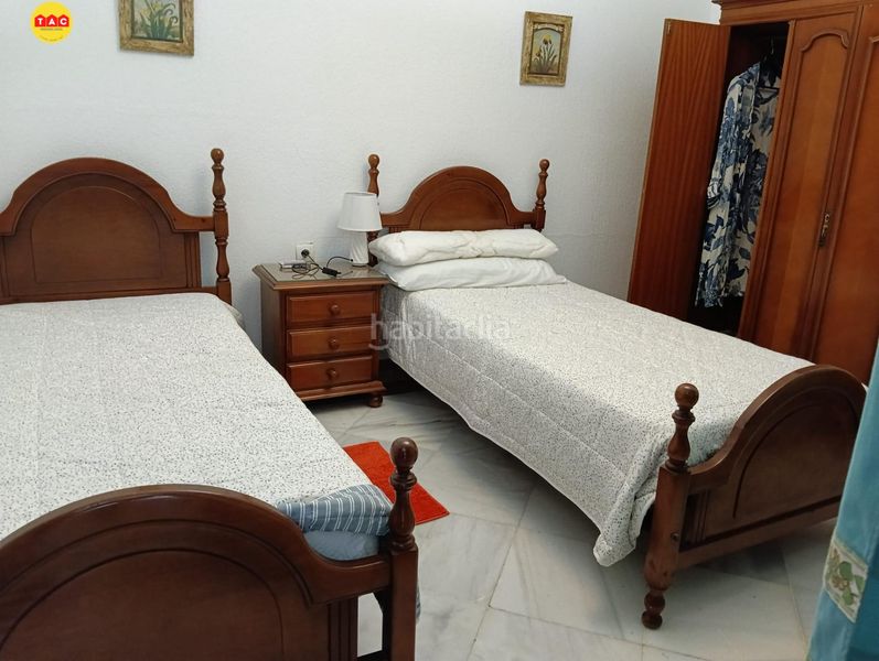 Foto fd4be556-709e-4a99-b8f4-223437963927. Pis amb aparcament a Lepe