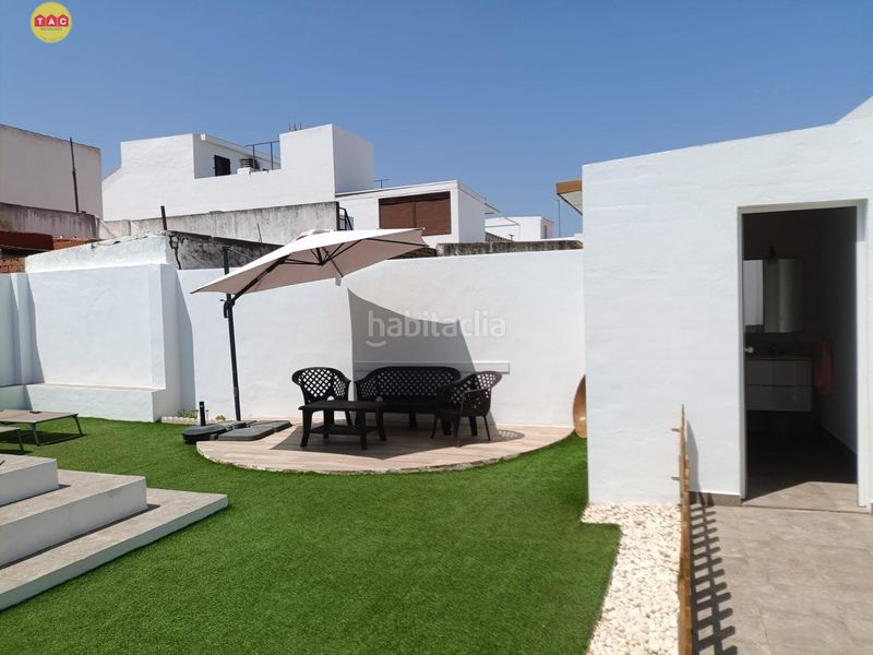 Foto 93be0deb-b664-46dc-af3c-acc272bbbab7. Casa amb piscina a Lepe