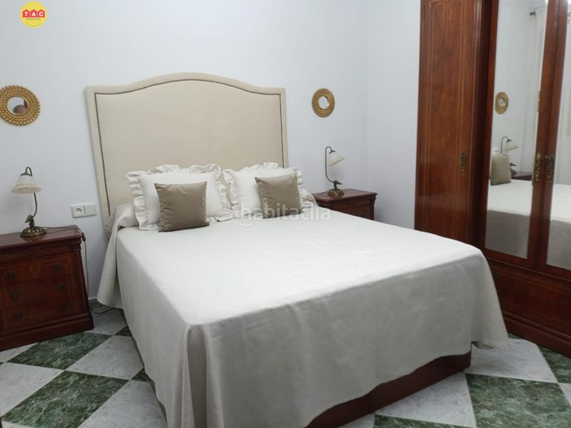 Foto c6107cc8-b3f2-4e34-b55d-0cf00a03e8db. Casa amb piscina a Lepe