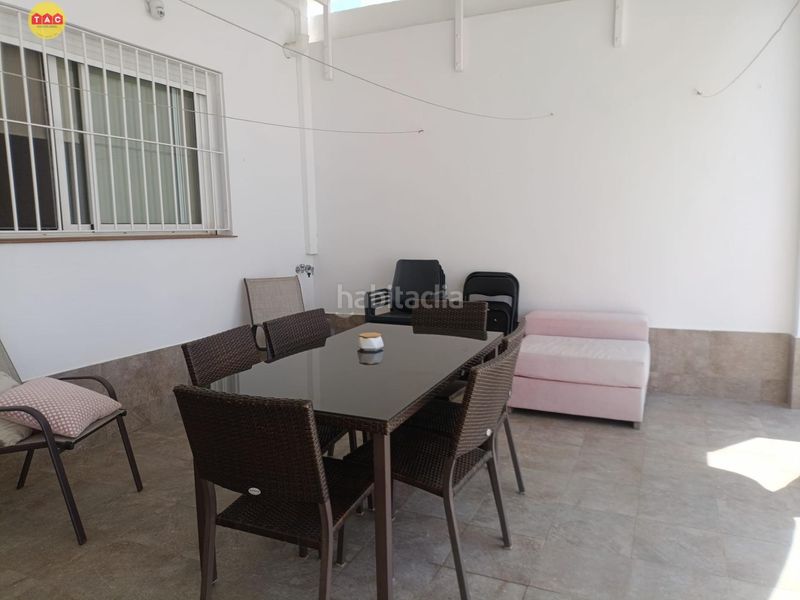 Foto e5fb57b9-bfc4-4f45-9ccd-a2252bf215e8. Casa amb piscina a Lepe