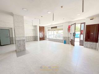 Lloguer Local Comercial en Maestro lleo 4. Local en la zona comercial de san josé Lloguer Local Comercial en Maestro lleo 4. Local en la zona comercial de san josé