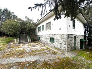 Chalet in Pellejonas 27. Casa independiente con 3900m2 de parcela junto aldebarán