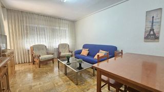 Affitto Appartamento in Prior, del 4. Estudiantes! junto plaza mayor. 3 dormitorios y 2 baños.