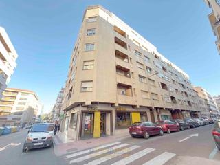 Lloguer Pis a Isidro segovia 1. Estudio en alquiler junto avenida de italia