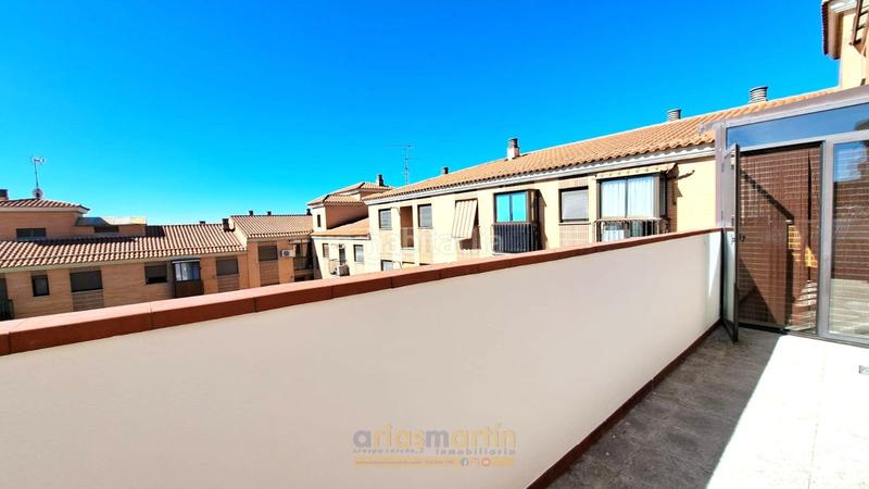 Foto 30c607d4-6318-4ed7-a506-2d8848fa7b44. Alquiler ático en santiago madrigal 22 ático apartamento con piscina comunitaria y garaje en Salamanca