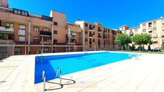 Location Attique  Santiago madrigal 22. Ático apartamento con piscina comunitaria y garaje