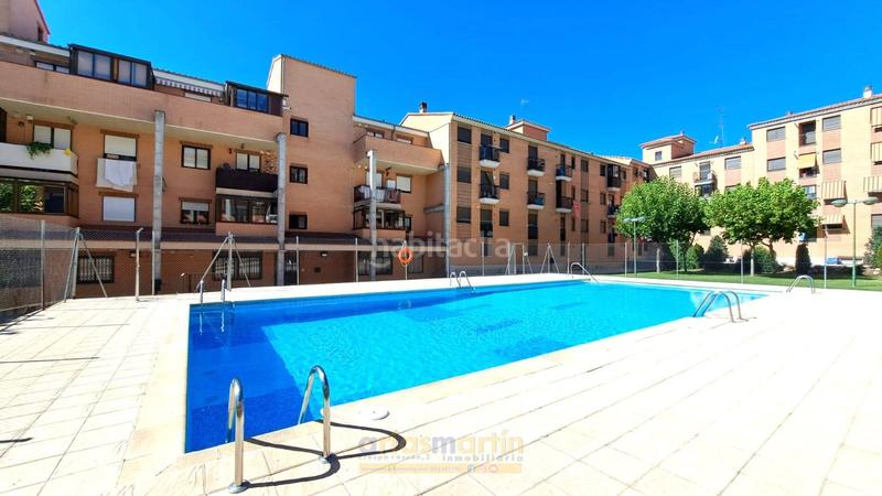 Foto 74aae563-5f57-4bdd-ad0d-1f34718f050b. Alquiler ático en santiago madrigal 22 ático apartamento con piscina comunitaria y garaje en Salamanca