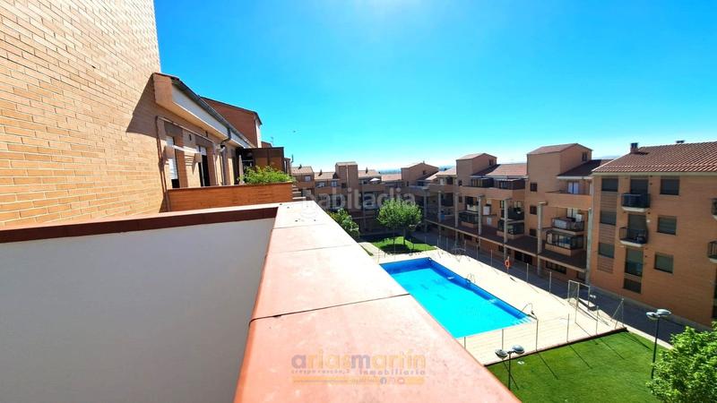 Foto 782bf63c-7c5a-40e8-8f7a-e19d8805d3e2. Alquiler ático en santiago madrigal 22 ático apartamento con piscina comunitaria y garaje en Salamanca
