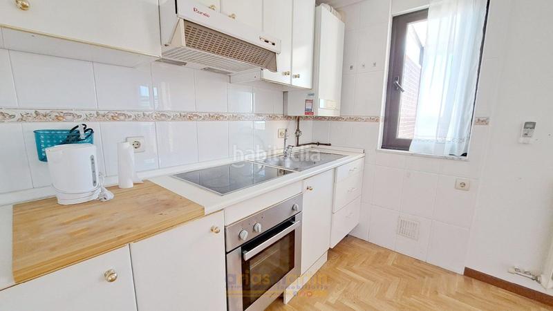 Foto 9d46c4e7-d2a6-4b63-be46-61d789cdc479. Alquiler ático en santiago madrigal 22 ático apartamento con piscina comunitaria y garaje en Salamanca