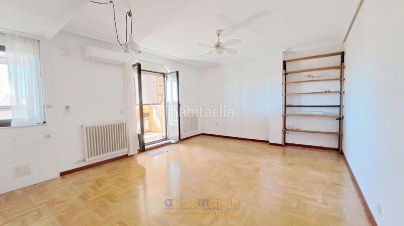 Foto 7f3c4d82-d656-4505-9fd4-b1d89652fde2. Rent penthouse in santiago madrigal 22 in Rollo - Puente Ladrillo Salamanca