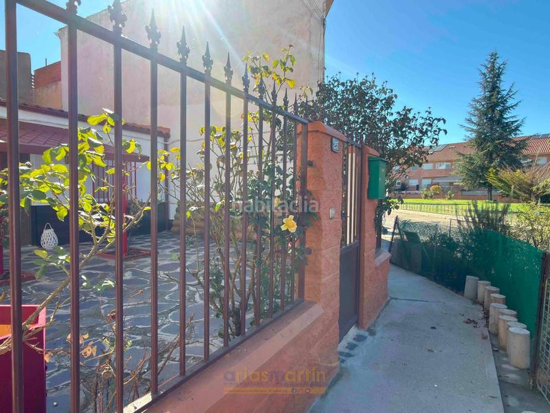 Foto 7d9e7aaa-a6f9-4bc5-a6a2-052c948fa22a. Casa a villegas 25 a Villares de la Reina