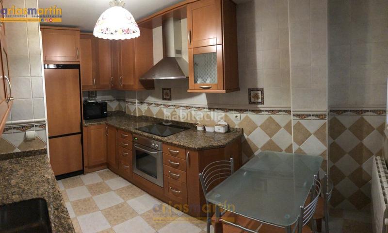 Foto 284914b0-0437-457c-84de-e671a3dbd9b7. Rent flat with heating in San Esteban - San Cristóbal Salamanca