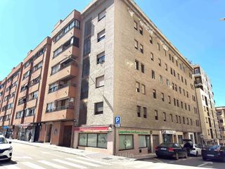 Pis a Padilla 6. Piso con garaje entre jesuitas y la alamedilla