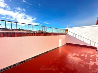 Lloguer Àtic a Navasfrias 3. Ático reformado a estrenar en campus universitario