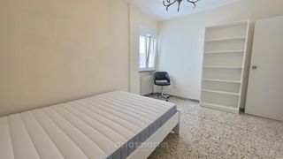Alquiler Piso  Italia. Disponible en alquiler con reforma a estrenar 4 dorm y 2 baños