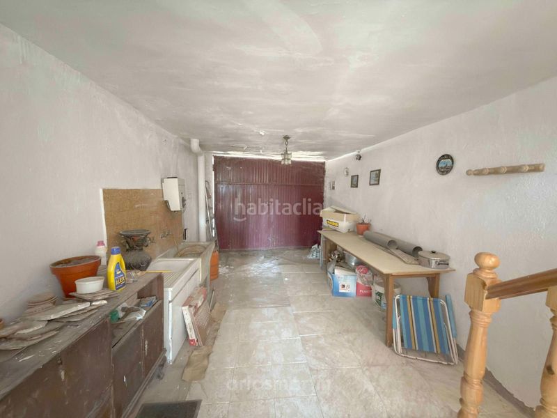 Foto 9195d9fe-a907-475c-a9e7-01dff59dbcaa. Casa amb aparcament a Vecinos