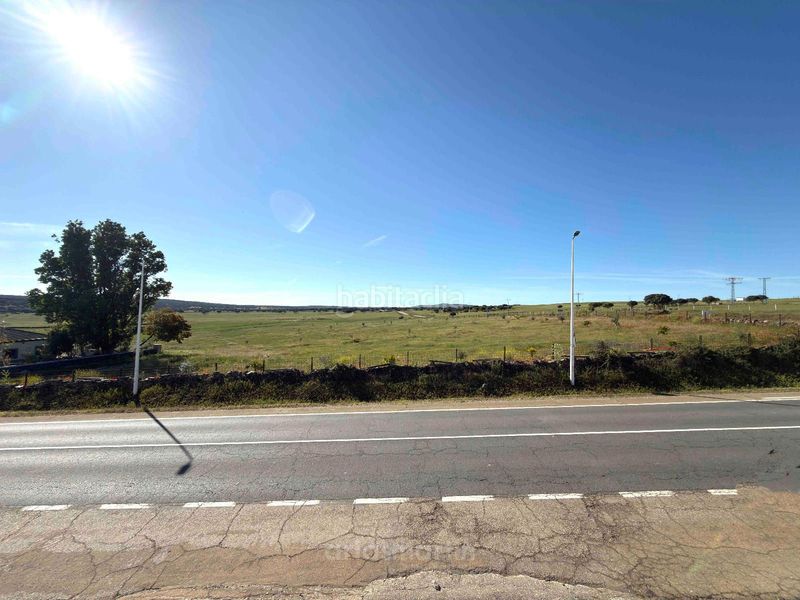 Foto b7723c99-e690-4804-a8b3-c9af5f2e71d8. Casa amb aparcament a Vecinos