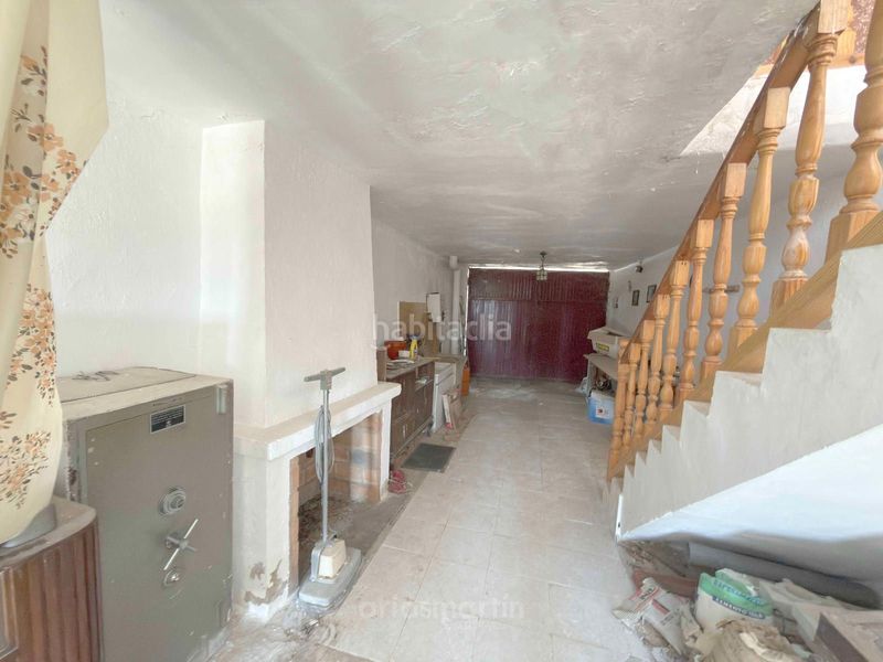 Foto d8ef5ec3-90b7-43d5-8918-28d3d09ed600. Casa amb aparcament a Vecinos