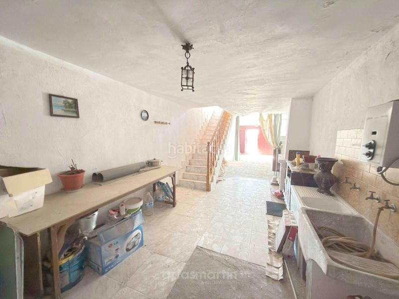Foto f9e42fae-3a5b-4014-a211-b8233d99afb0. Casa amb aparcament a Vecinos