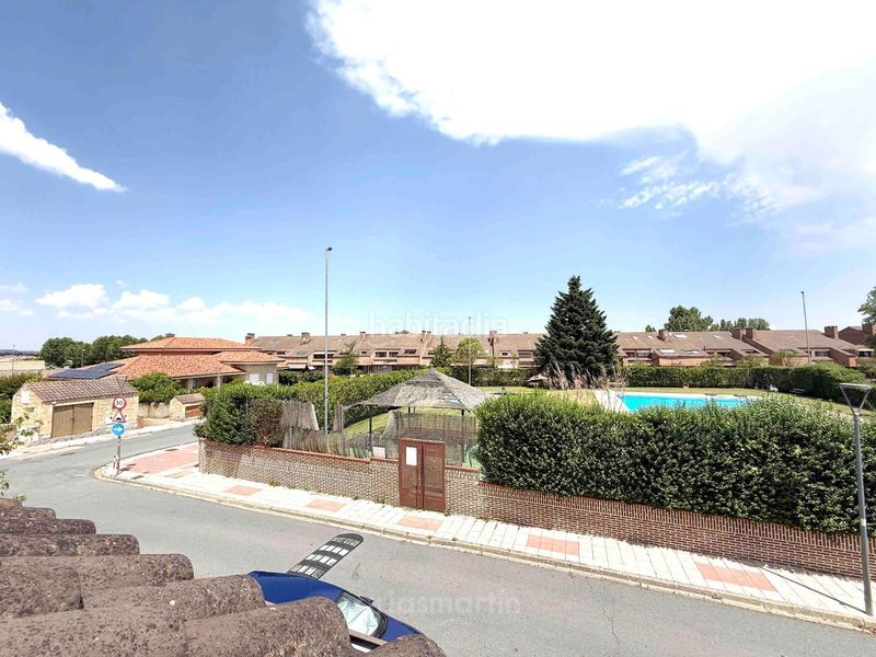 Foto 017c8099-a64b-4f8a-ae48-f9667cd05753. Dúplex amb calefacció aparcament a Villamayor