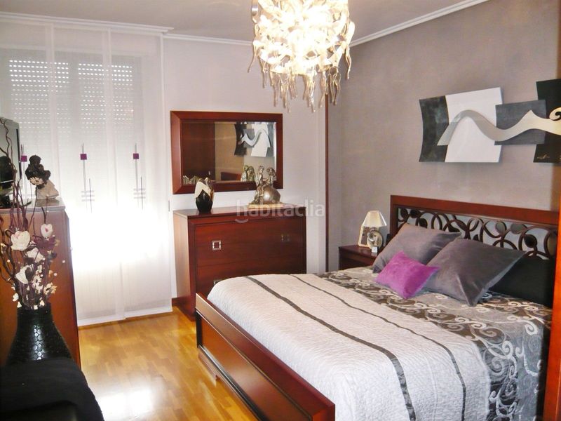 Foto 68fe69db-3d93-49fa-a1a3-3a0b6dbc6933. House with heating parking pool in Zigoitia