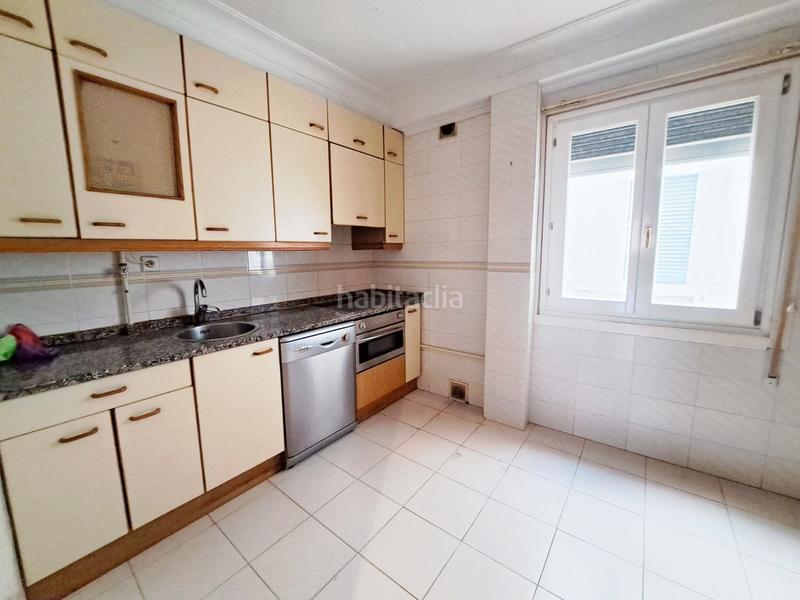 Foto b209a242-265e-493a-8ea1-3a812c0a649c. Flat with heating in Ensanche Vitoria - Gasteiz