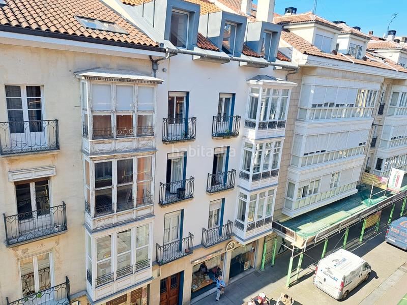 Foto ccbe2d1b-a417-4611-9411-7fdf7ce00fd9. Flat with heating in Ensanche Vitoria - Gasteiz