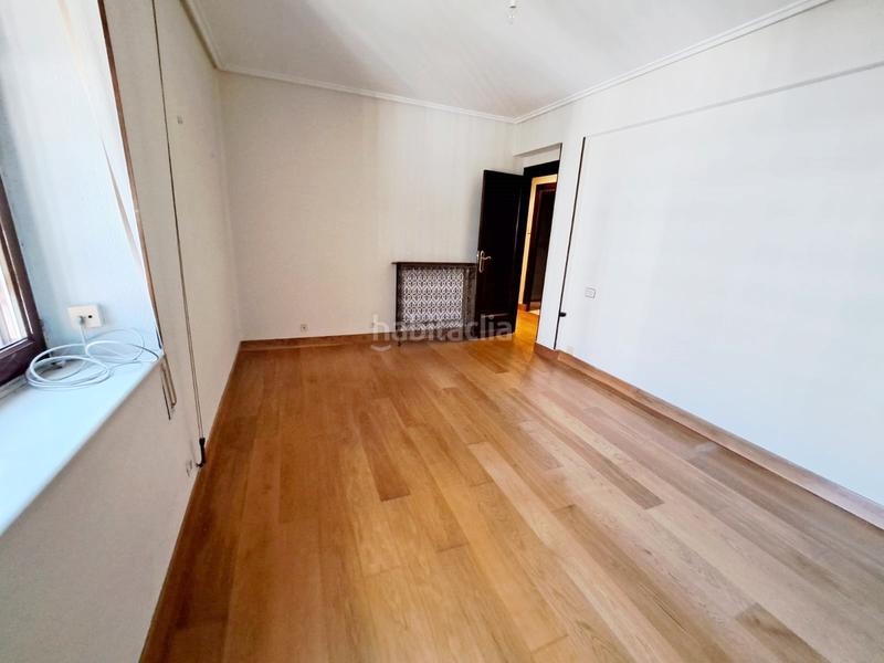 Foto 346bffca-2afa-43a6-a4cc-d8969f313283. Piso en Ensanche Vitoria - Gasteiz