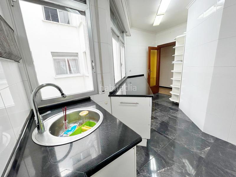 Foto 4ac8f66b-bff9-4ce9-9d64-d49d69a80c91. Piso estupenda vivienda en el centro en Ensanche Vitoria - Gasteiz