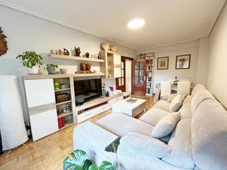 Pis  San martin abendañoko plaza. Vivienda reformada en la zona de san martín