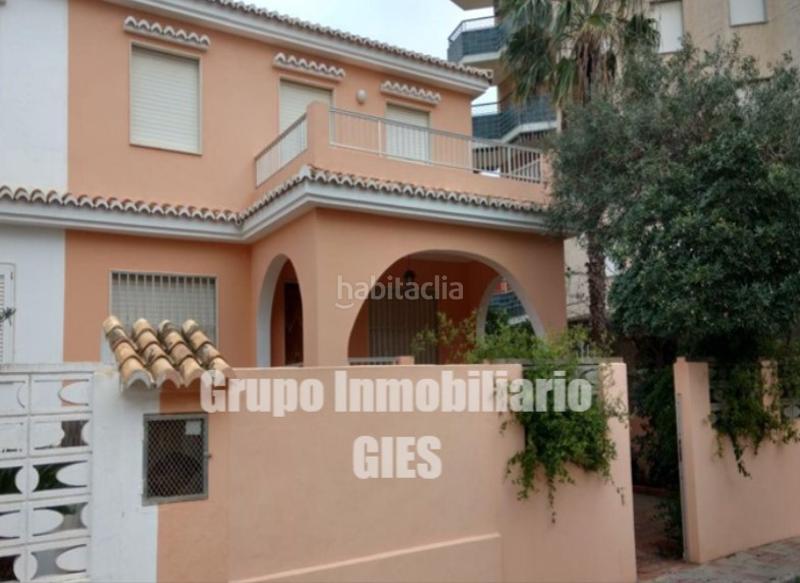 Foto 8648eb8e-4f81-4c1a-8a8c-8f3edc6dd007. Chalet in carrer mar blau n-04 12 in Mareny Blau Sueca