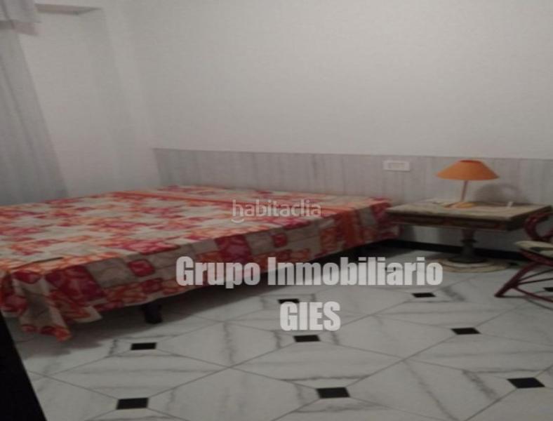 Foto c3bddc83-01d8-44cb-aeaf-60b1856ad674. Chalet in carrer mar blau n-04 12 in Mareny Blau Sueca